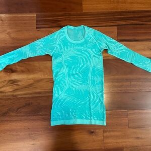 Lululemon Swiftly Tech Long Sleeve Shirt Aqua Fern Size 6